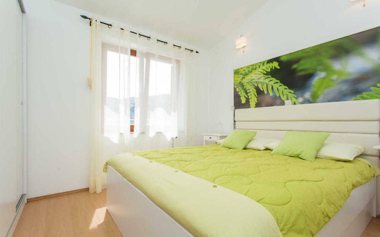 Apartments Frgacic Baska  Ngoại thất bức ảnh