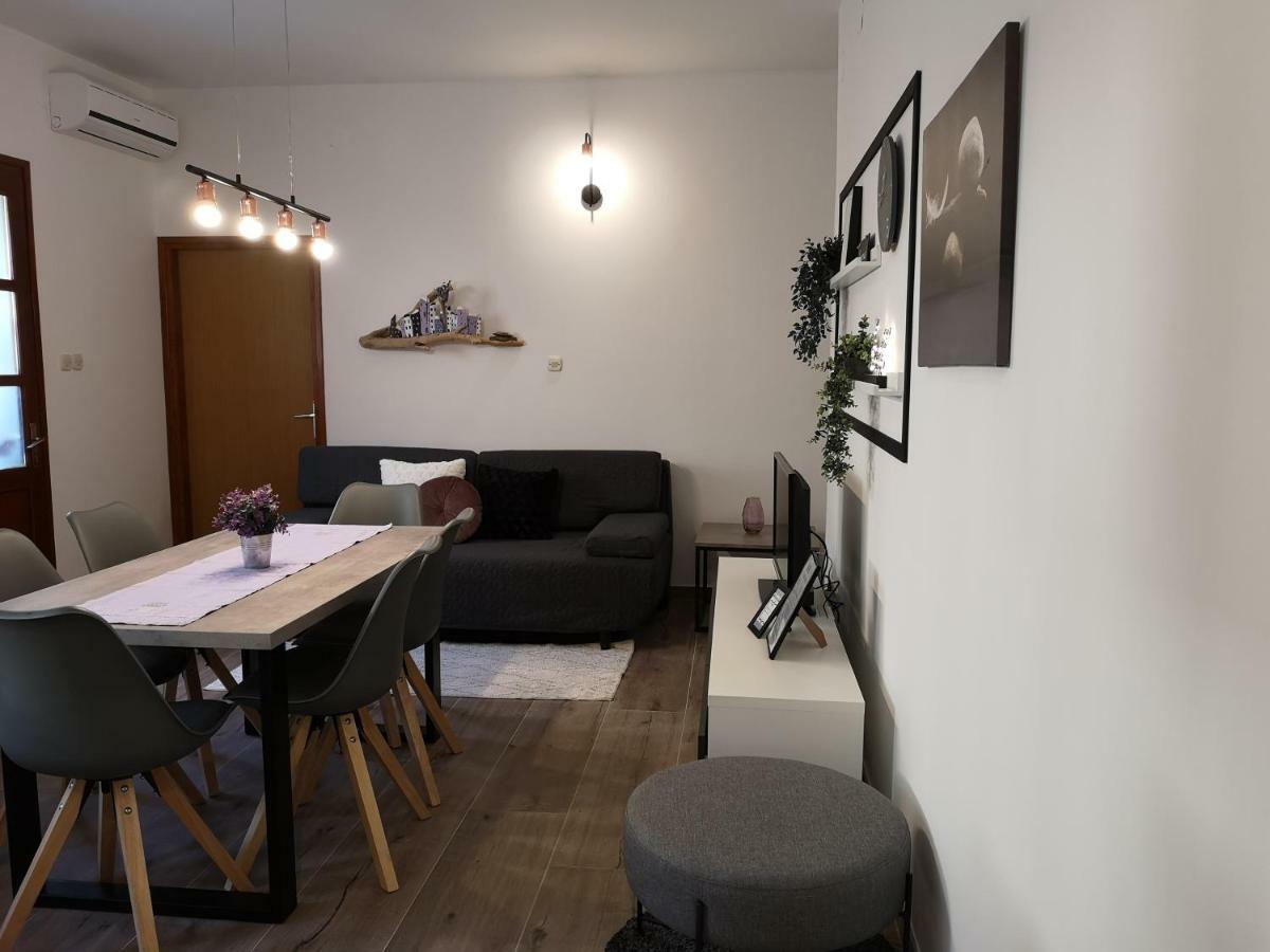 Apartments Frgacic Baska  Ngoại thất bức ảnh